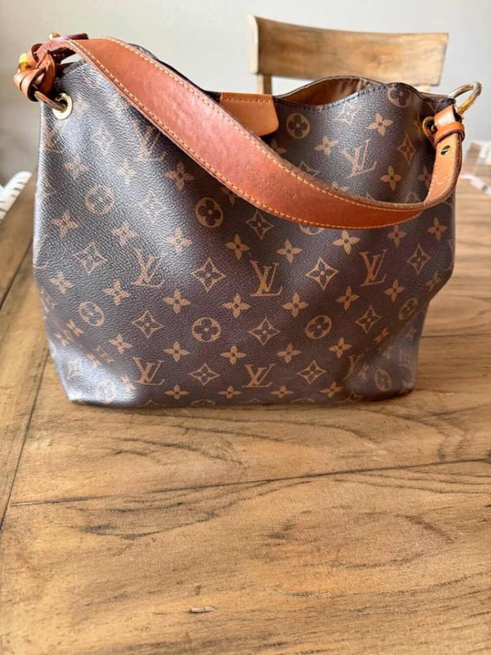 Authentic Louis Vuitton Graceful PM in Monogram Canvas With COA - Picture 2 of 8